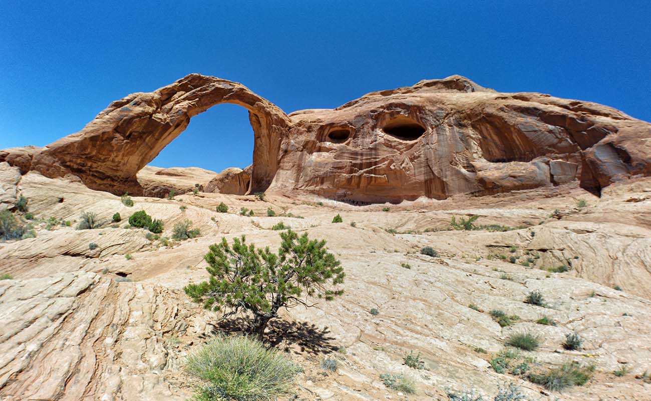 Your Guide to Hiking Corona Arch: See Pinto & Bowtie on the Way
